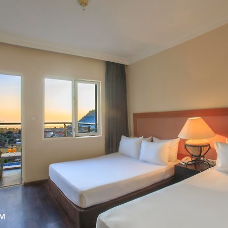 Manaspark Deluxe Hotel Öludeniz Exteriör bild