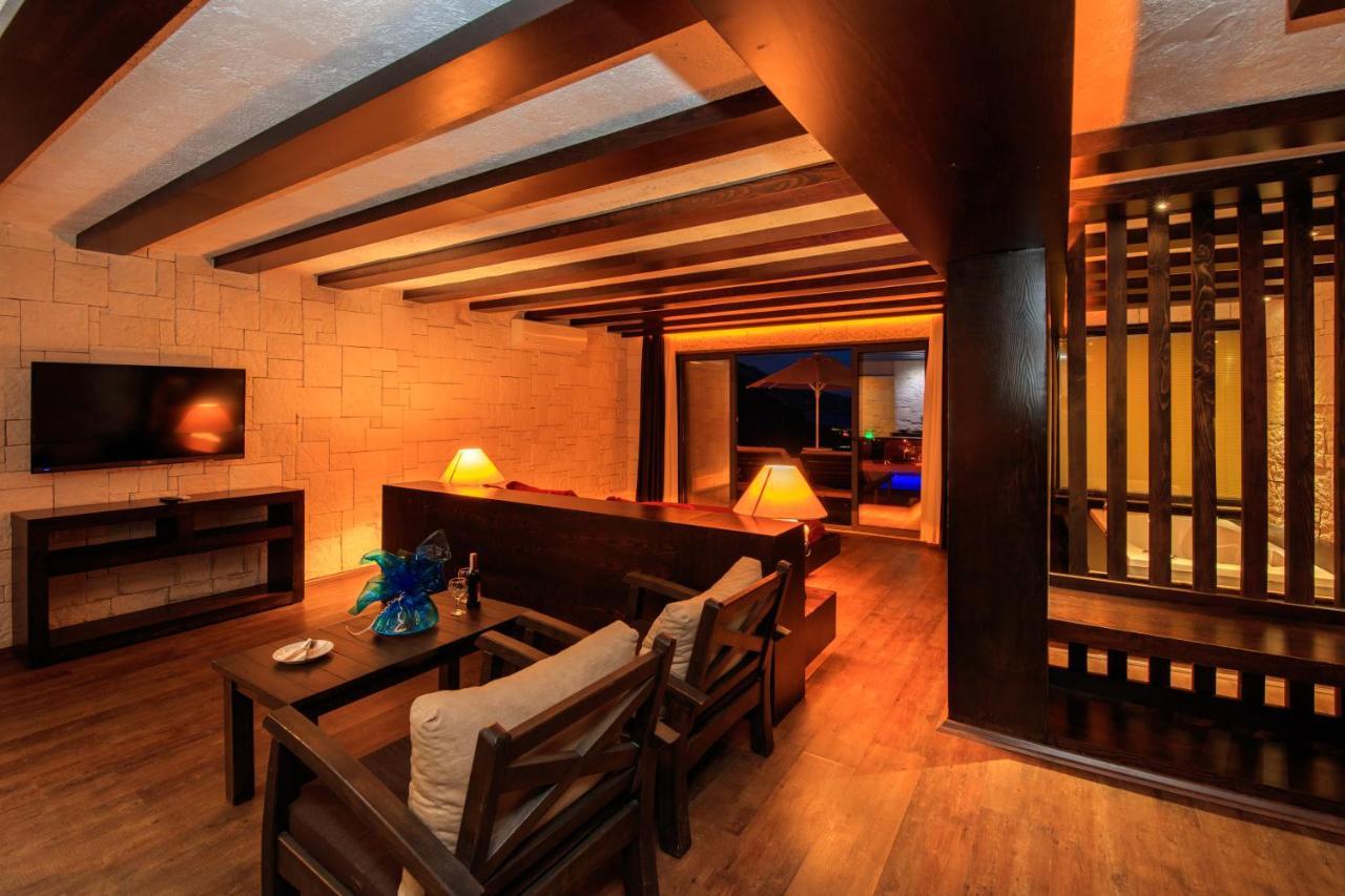 Manaspark Deluxe Hotel Öludeniz Exteriör bild
